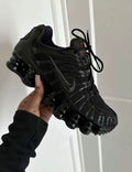 NIKE SHOX NEGRA