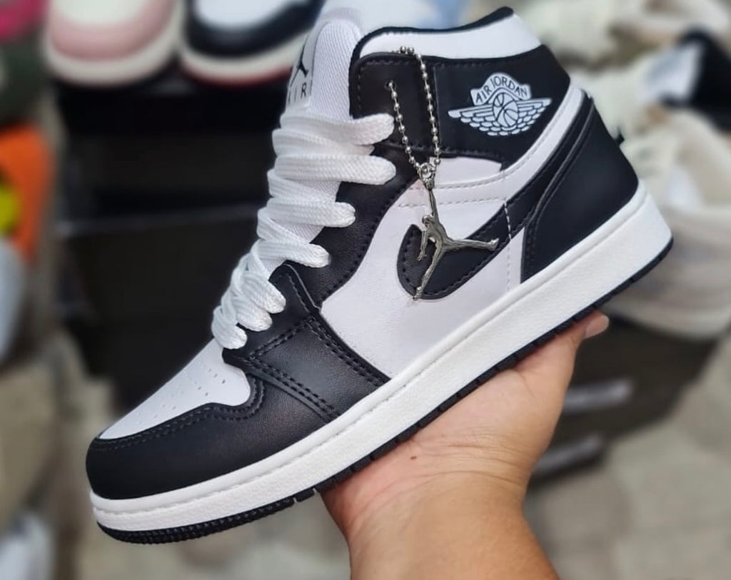 AIR JORDAN 1 Mid