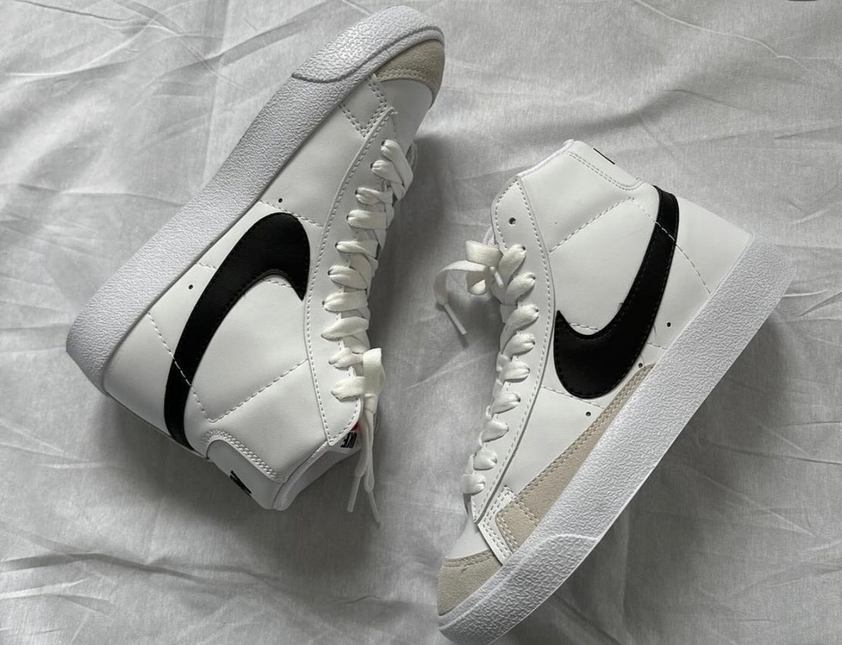 NIKE BLAZER
