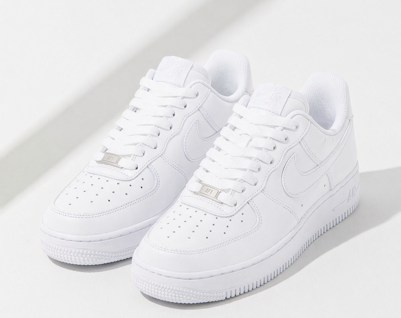 AIR FORCE 1 ALL WHITE