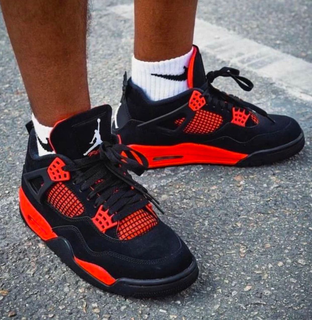 JORDAN 4 RETRO BLACK/RED