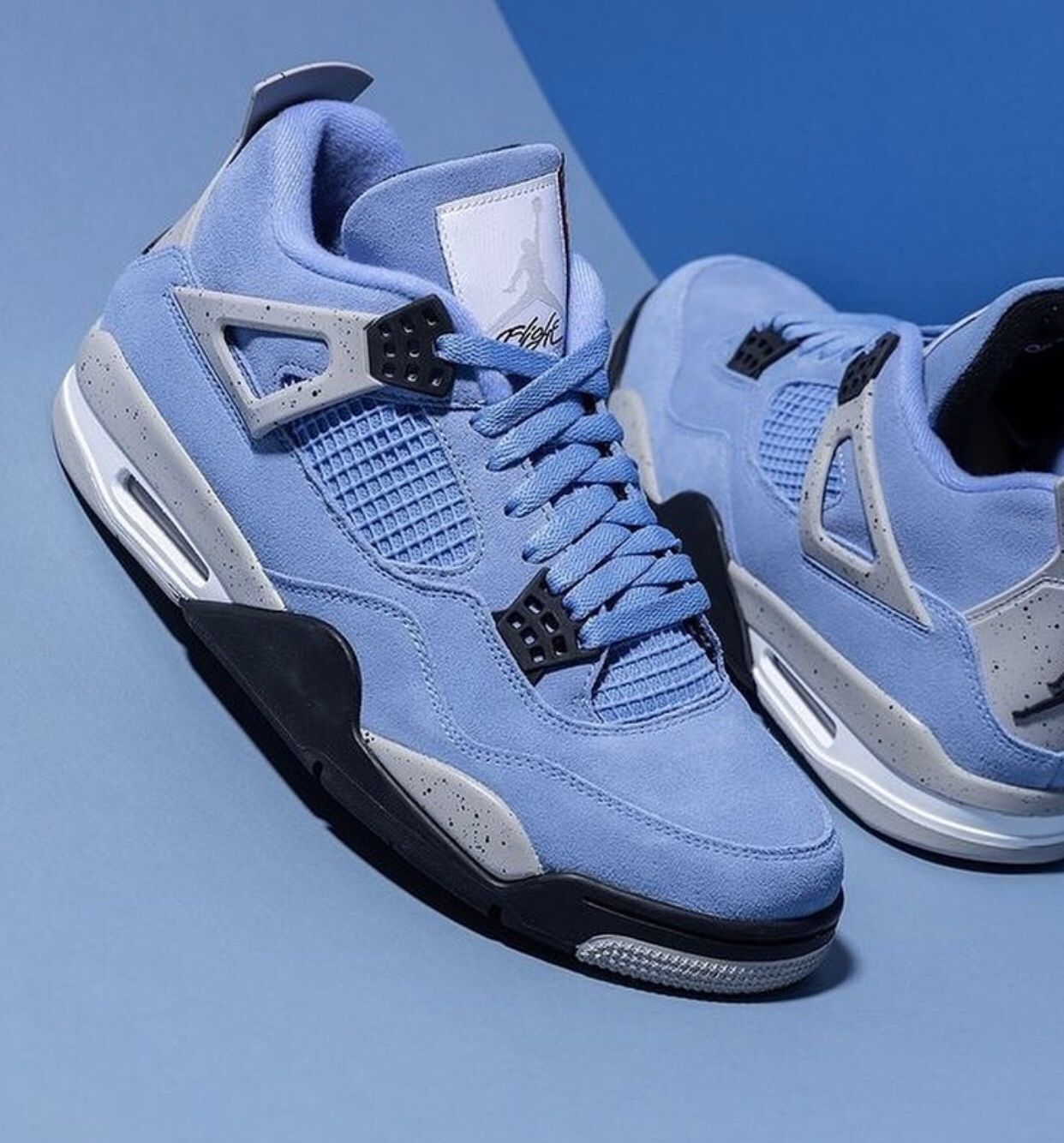 JORDAN 4 RETRO BLUE